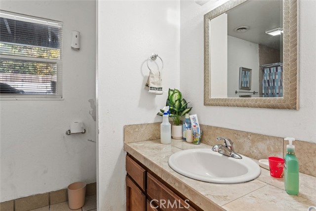 Detail Gallery Image 37 of 43 For 2020 S Dora, Ukiah,  CA 95482 - – Beds | – Baths