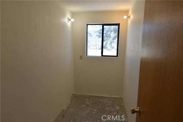 1575 Petersen Lane, Frazier Park CA: https://media.crmls.org/medias/a87ed75d-52f4-49dc-8a5f-db086fc3c3b8.jpg