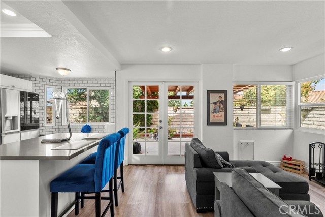 Detail Gallery Image 15 of 39 For 19777 Azure Field Dr, Newhall,  CA 91321 - 3 Beds | 3 Baths