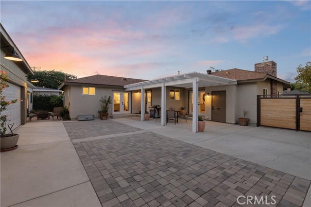 Detail Gallery Image 31 of 33 For 2289 Stearnlee Ave, Long Beach,  CA 90815 - 3 Beds | 3 Baths