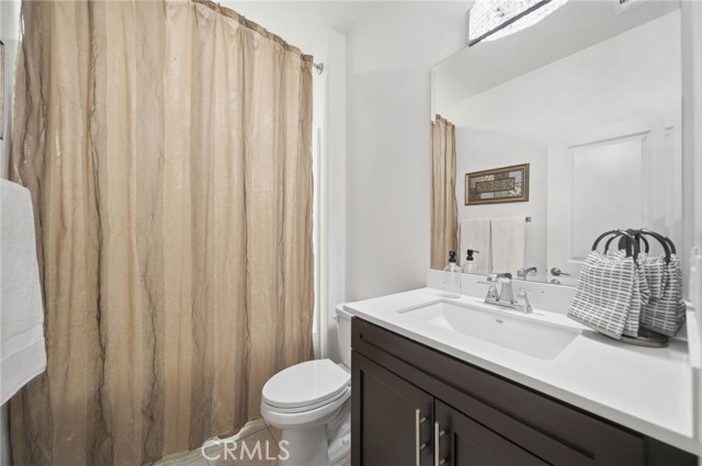 Detail Gallery Image 26 of 68 For 36745 Braken Way, Lake Elsinore,  CA 92532 - 5 Beds | 3 Baths