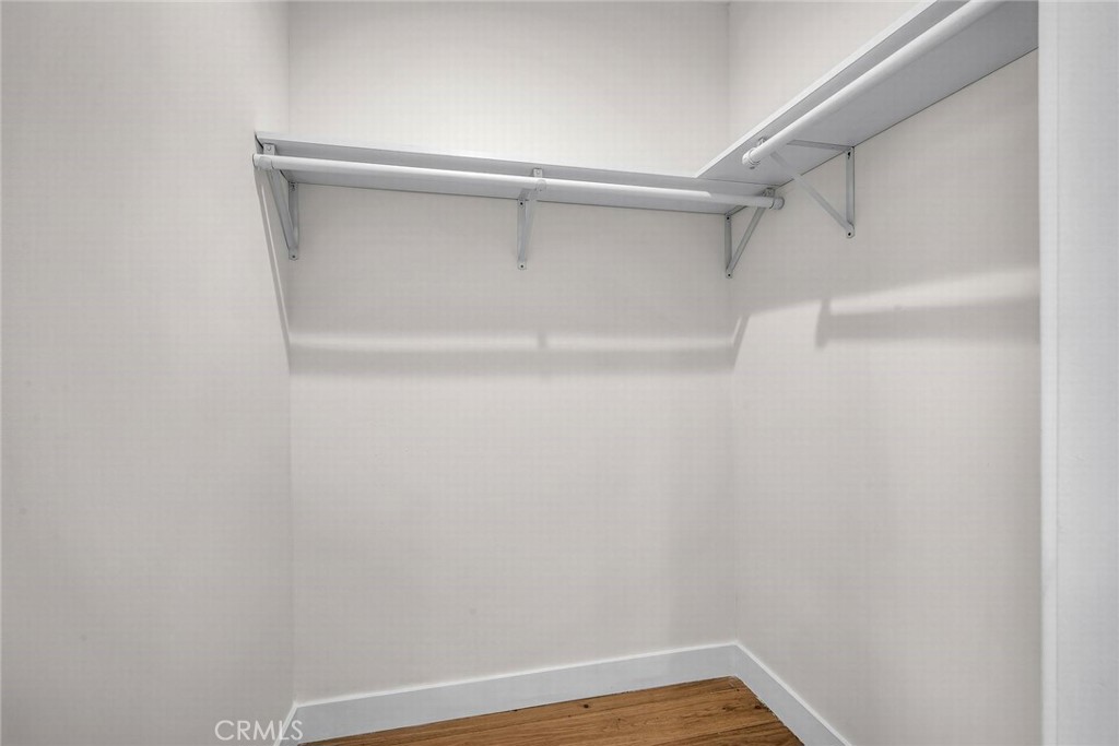 https://media.crmls.org/medias/a8812742-d11a-414c-b51e-32c4705db887.jpg?preset=X-Large
