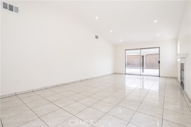 Detail Gallery Image 25 of 28 For 44662 Foxboro Ct, Lancaster,  CA 93535 - 3 Beds | 2 Baths