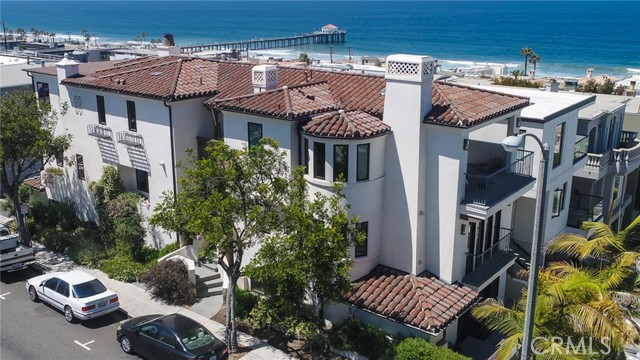 232 16th Street, Manhattan Beach, California 90266, 6 Bedrooms Bedrooms, ,3 BathroomsBathrooms,Residential,Sold,16th,SB22027027