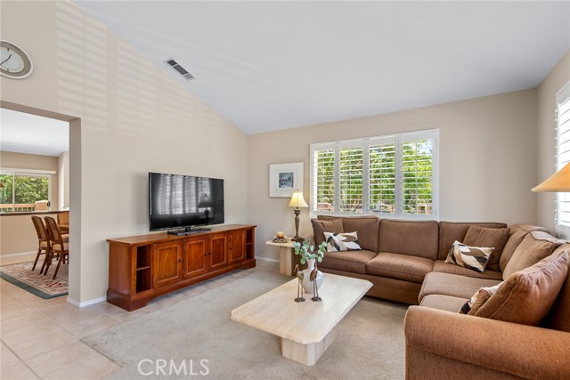 Detail Gallery Image 17 of 32 For 494 Bannister Way #B,  Simi Valley,  CA 93065 - 2 Beds | 2 Baths