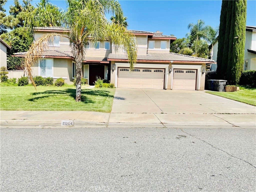 8004 Palm View Ln