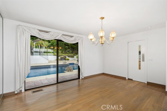 953 Via Del Monte, Palos Verdes Estates CA: https://media.crmls.org/medias/a8820684-4ad7-4927-9aa5-dca600e941ef.jpg