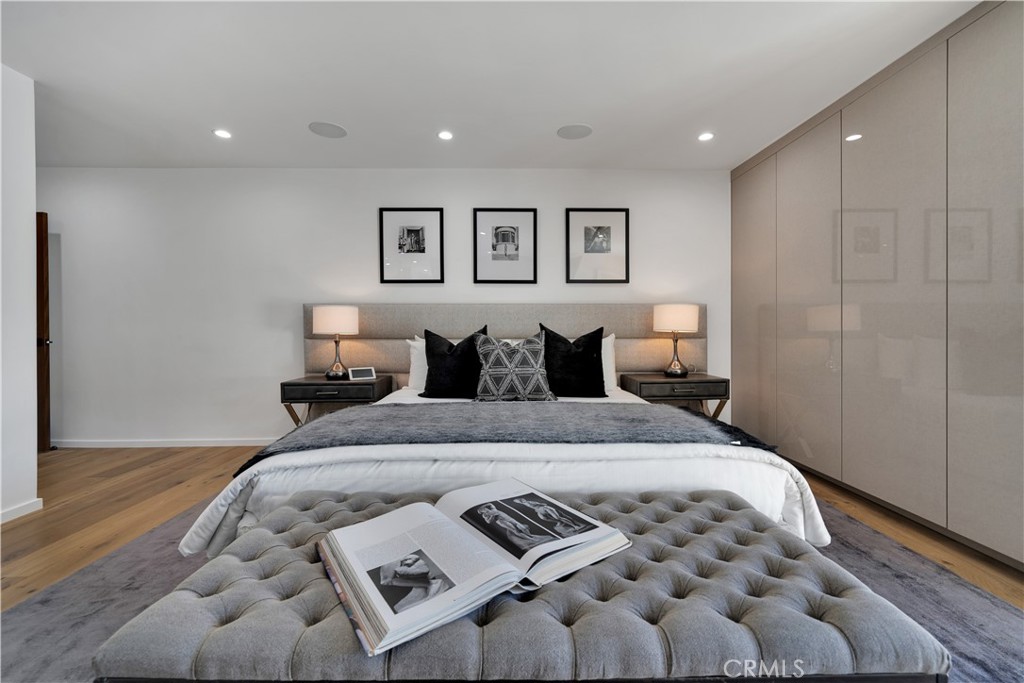 34. 2743 Laurel Canyon Boulevard Los Angeles, CA 90046