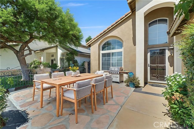 Detail Gallery Image 2 of 31 For 5153 Wenachee Way, Jurupa Valley,  CA 92509 - 4 Beds | 3 Baths