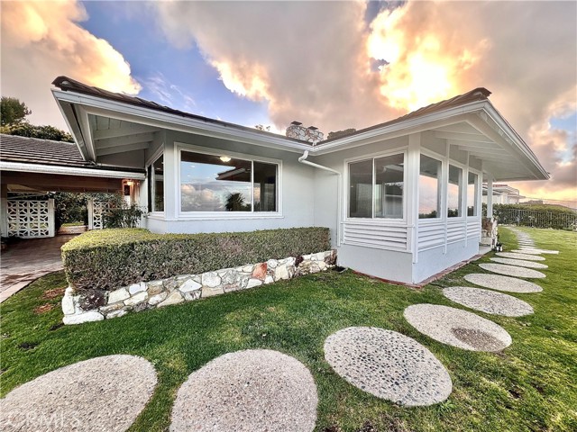 Detail Gallery Image 1 of 39 For 15 Mustang Rd, Rancho Palos Verdes,  CA 90275 - 3 Beds | 2/1 Baths