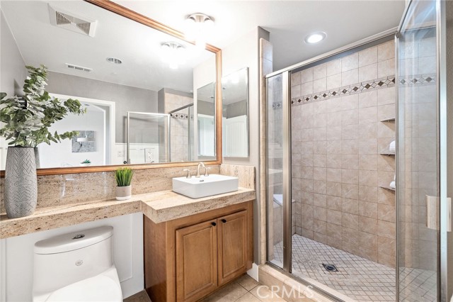 2001 Artesia Boulevard, Redondo Beach, California 90278, 1 Bedroom Bedrooms, ,1 BathroomBathrooms,Residential,Sold,Artesia,SB22258185