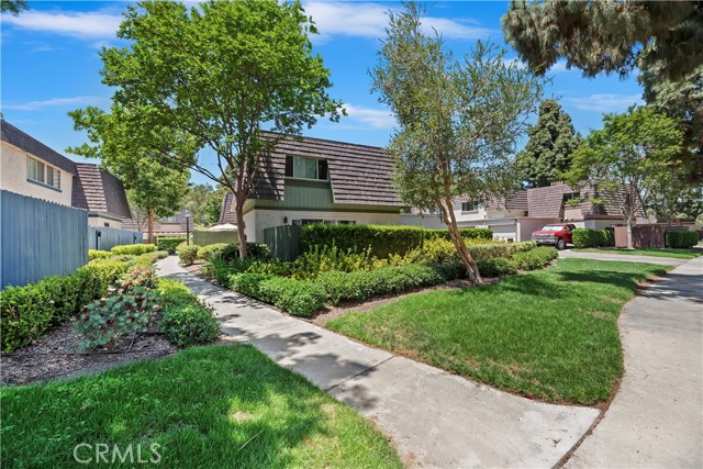 419 N Alice Way, Anaheim CA: https://media.crmls.org/medias/a887c2df-d283-4810-ae3c-698d9e0dcbfd.jpg