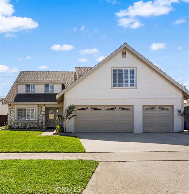 11771 Paseo Bonita, Los Alamitos CA: https://media.crmls.org/medias/a887c953-cb14-479a-b836-d213aafd963e.jpg