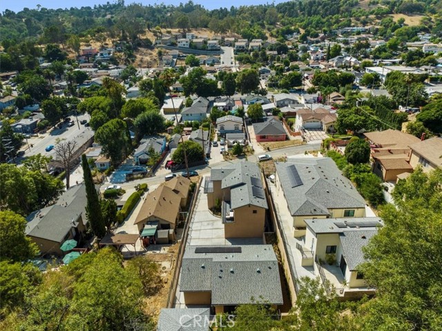 3722 Lomitas Drive, Los Angeles CA: https://media.crmls.org/medias/a887e113-737e-4b5d-9d77-62a6d754c2b4.jpg