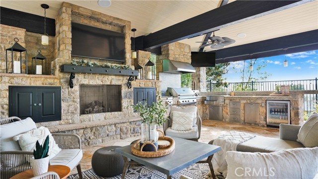 19 Basilica Place, Ladera Ranch CA: https://media.crmls.org/medias/a8884faf-96c7-46ab-9226-64eaa45de55f.jpg