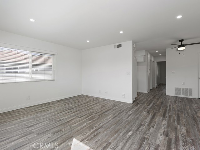 Detail Gallery Image 4 of 28 For 20757 Plum Canyon Rd, Saugus,  CA 91350 - 2 Beds | 1 Baths