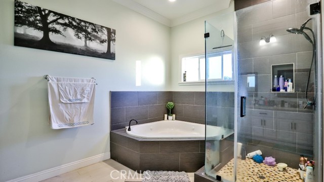 Detail Gallery Image 25 of 37 For 1241 N Studebaker Rd, Long Beach,  CA 90815 - 6 Beds | 4 Baths