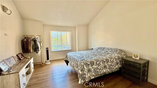 681 N Lark Ellen Avenue, Covina CA: https://media.crmls.org/medias/a88953e5-92fe-4c03-843f-60e6b6c3375c.jpg