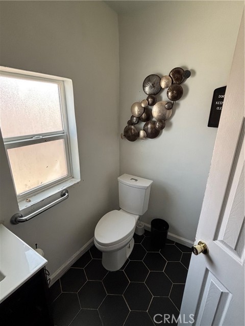 Detail Gallery Image 6 of 8 For 242 E M, Colton,  CA 92324 - 2 Beds | 1 Baths