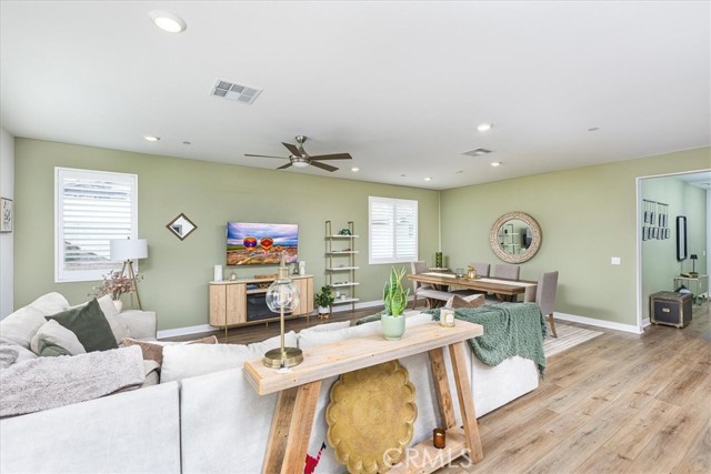 Detail Gallery Image 10 of 47 For 26663 Ash Summit Cir, Menifee,  CA 92584 - 4 Beds | 3 Baths