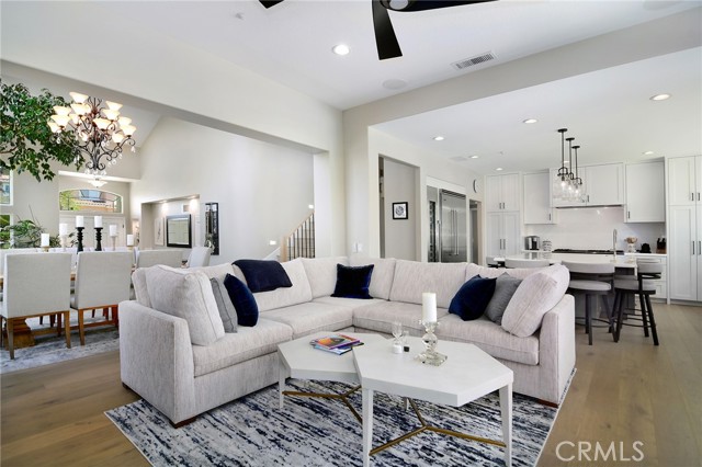 Detail Gallery Image 11 of 50 For 3941 Rock Hampton Dr, Tarzana,  CA 91356 - 5 Beds | 3 Baths