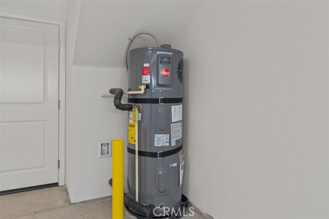 Detail Gallery Image 16 of 16 For 2430 E Lincoln Ave #4,  Anaheim,  CA 92806 - 4 Beds | 3/1 Baths