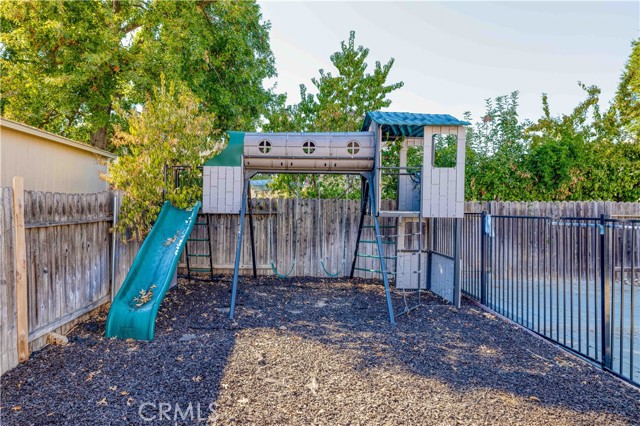 Detail Gallery Image 27 of 36 For 8259 Westport Cir, Sacramento,  CA 95828 - 3 Beds | 2/1 Baths