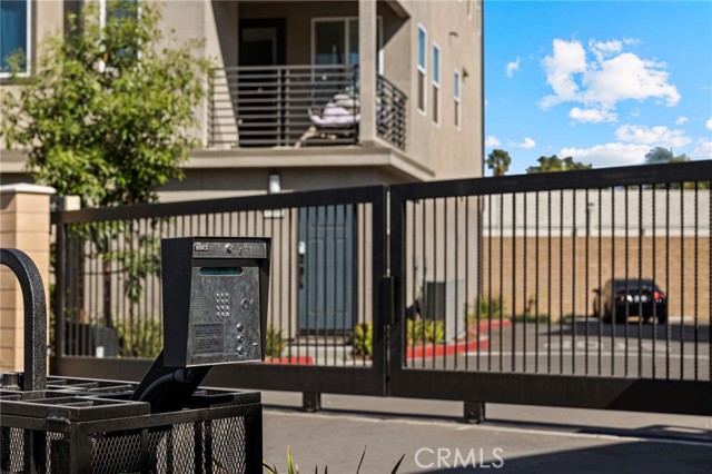 1114 Santo Antonio Drive, Colton CA: https://media.crmls.org/medias/a88acafd-990c-4c29-9985-19c421cbc6d8.jpg