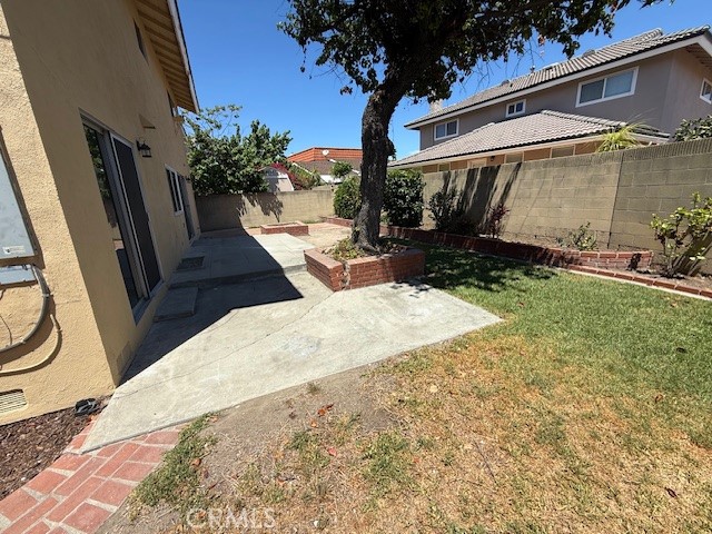 13527 Edgefield Street, Cerritos CA: https://media.crmls.org/medias/a88af1bd-189e-480b-adf9-2569ba2f4839.jpg
