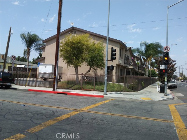 5957 Hooper Ave, Los Angeles, CA 90001