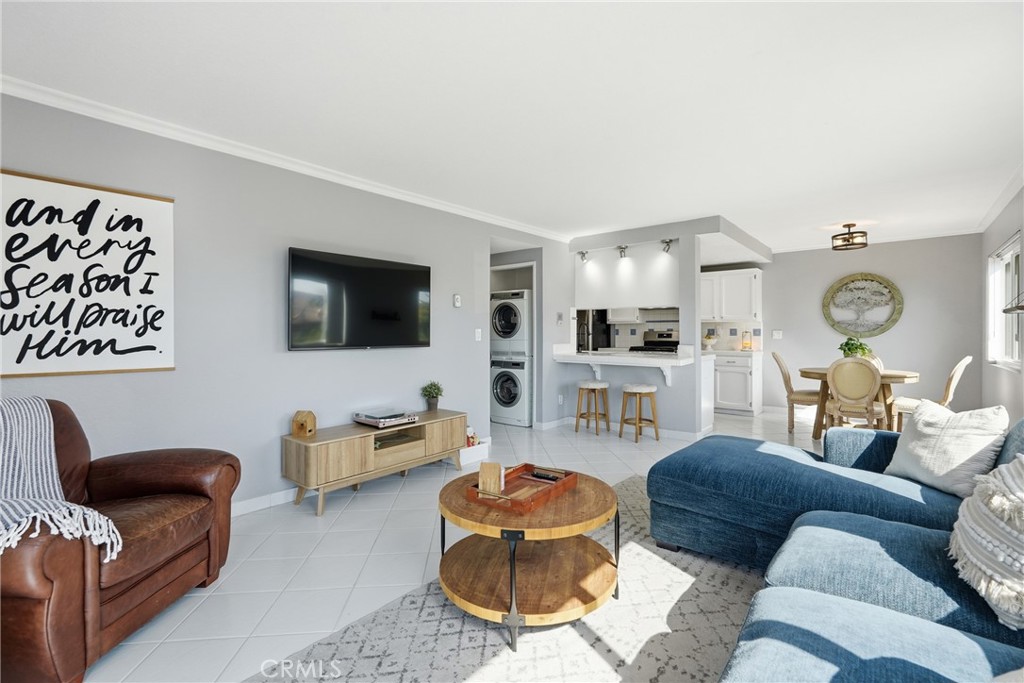 785 W 19th Street #5