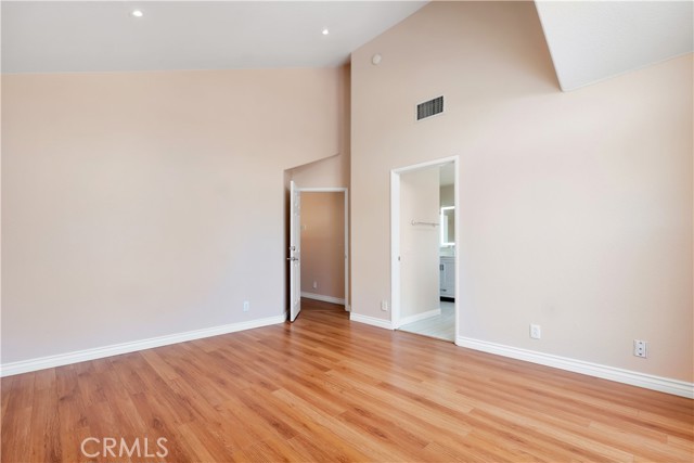 19017 Gault Street, Reseda CA: https://media.crmls.org/medias/a88c7b28-189b-4345-b0eb-0256b8cea97c.jpg