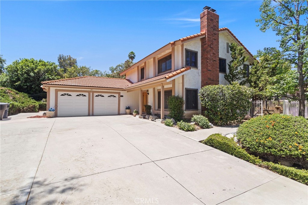162 Lakeside Avenue