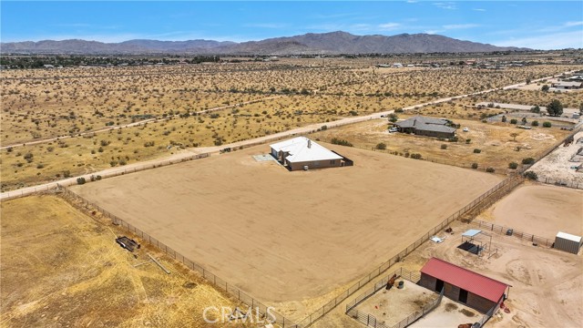 21777 Poppy Road, Apple Valley CA: https://media.crmls.org/medias/a88dd7ba-687f-4602-9421-8ad0d593e074.jpg