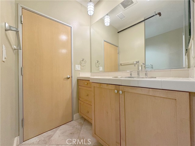 Detail Gallery Image 38 of 50 For 665 N Poinsettia St, Santa Ana,  CA 92701 - 1 Beds | 2/1 Baths