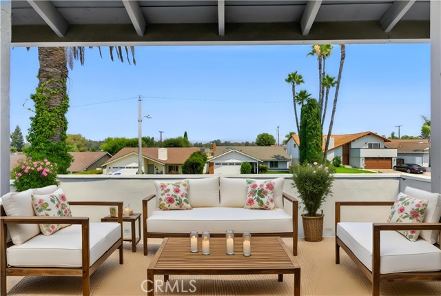 24446 Corta Cresta Drive, Lake Forest CA: https://media.crmls.org/medias/a88f1824-30be-4959-9b41-ad188edd9377.jpg