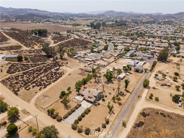 31755 Country Haven Lane, Menifee CA: https://media.crmls.org/medias/a88f5168-6239-4f16-8289-bdb67ebd2f9c.jpg