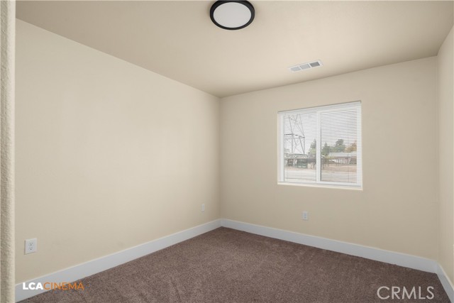 Detail Gallery Image 13 of 26 For 690 Brentwood Dr, Bakersfield,  CA 93306 - 4 Beds | 2 Baths