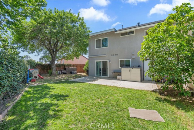 6858 John Dr, Jurupa Valley CA: https://media.crmls.org/medias/a89042e0-71c9-4d86-9c4a-c6c4c22dcaf5.jpg