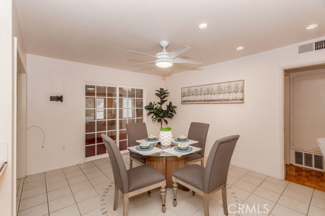 Detail Gallery Image 13 of 30 For 28613 W Worcester Rd, Menifee,  CA 92586 - 2 Beds | 2 Baths