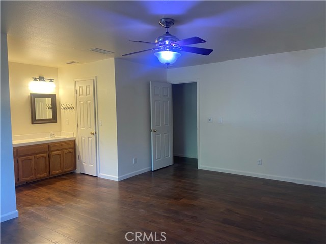 5615 Silver Strand Fall, Mariposa CA: https://media.crmls.org/medias/a890ddb1-38a2-43c9-b2c7-e7abd5d80af9.jpg