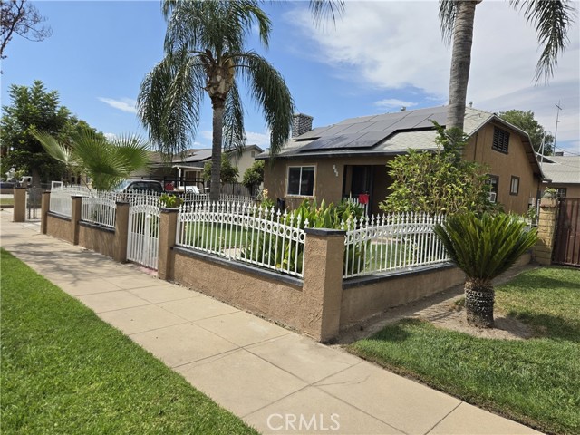 Detail Gallery Image 1 of 17 For 738 W 18th St, San Bernardino,  CA 92405 - – Beds | – Baths