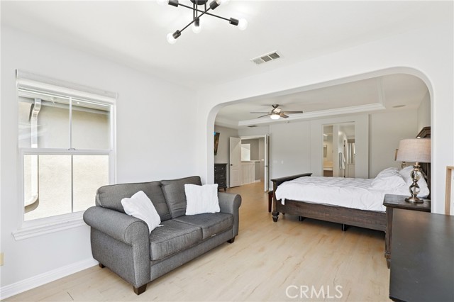 8047 E Hampshire Road, Orange CA: https://media.crmls.org/medias/a8936aae-c638-411c-b694-84f07a780871.jpg