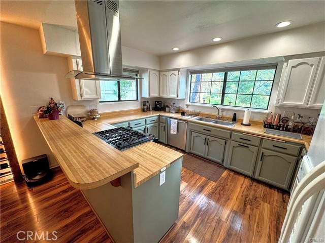 Detail Gallery Image 9 of 17 For 2822 Black Horse Ln, Paso Robles,  CA 93446 - 3 Beds | 2 Baths