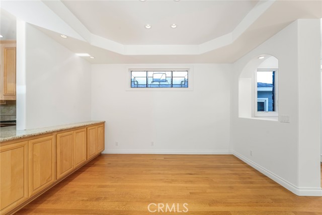 Detail Gallery Image 13 of 42 For 119 Opal Ave, Newport Beach,  CA 92662 - 3 Beds | 2/1 Baths