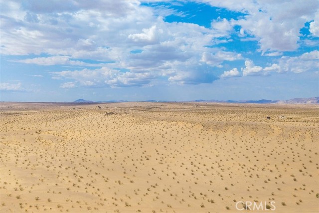 67859 Valle Vista Road, 29 Palms CA: https://media.crmls.org/medias/a8952b6e-a73a-42dd-9a15-8ab656bc7ca6.jpg