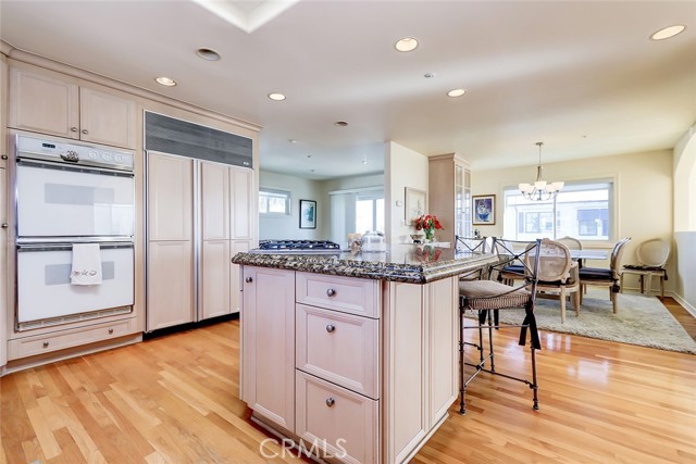 309 3rd Street, Manhattan Beach CA: https://media.crmls.org/medias/a895d119-23e0-4ae2-9dc5-a48a2907aeab.jpg