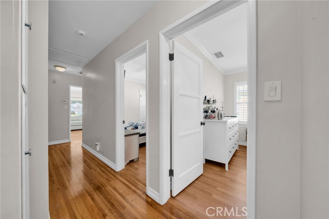 5514 Bellflower Blvd, Lakewood CA: https://media.crmls.org/medias/a895fd19-bfa0-423e-a8d0-a802c38ed673.jpg