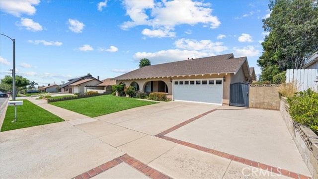 Detail Gallery Image 3 of 30 For 1667 Lakewood Ave, Upland,  CA 91784 - 3 Beds | 2 Baths