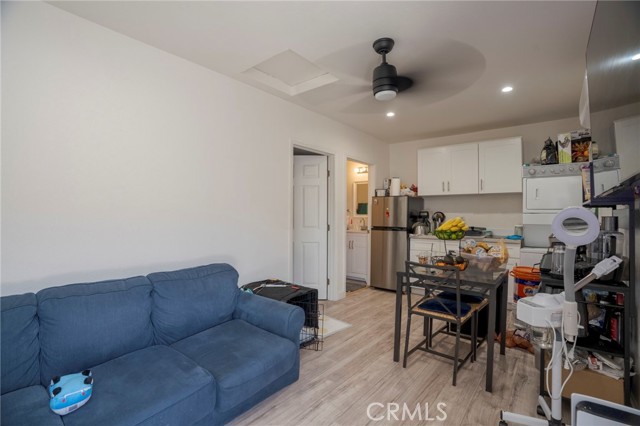 Detail Gallery Image 36 of 40 For 9727 Glandon St, Bellflower,  CA 90706 - 5 Beds | 5 Baths